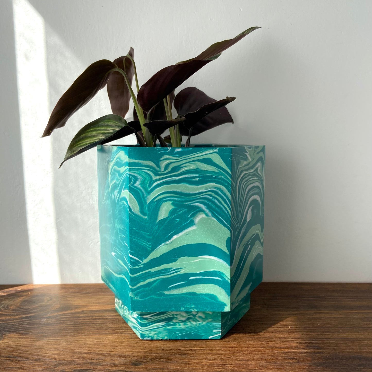 Large marbled plant pot in teal + mint