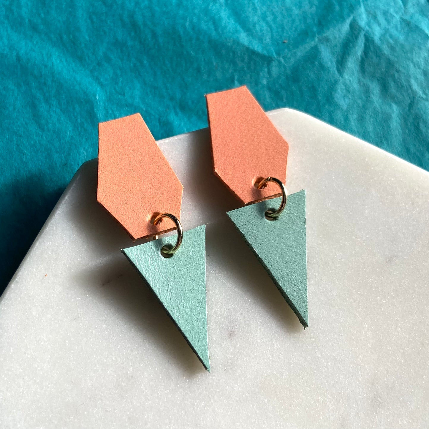 Colourful pointed leather earrings - choose your colour!