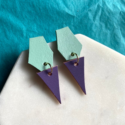 Colourful pointed leather earrings - choose your colour!